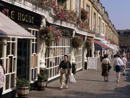 Hostal The Cheltenham Townhouse & Apartments