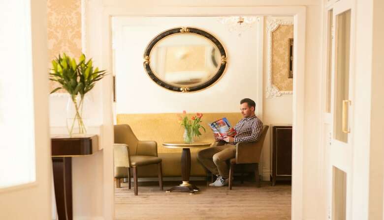 The Royal Alexandra Hotel
