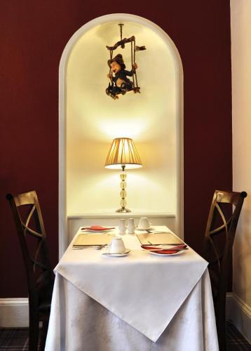 Hostal Roseneath Guest House