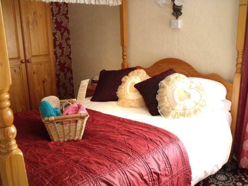 Hostal The Derby Hotel