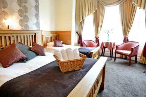 Hostal The Derby Hotel