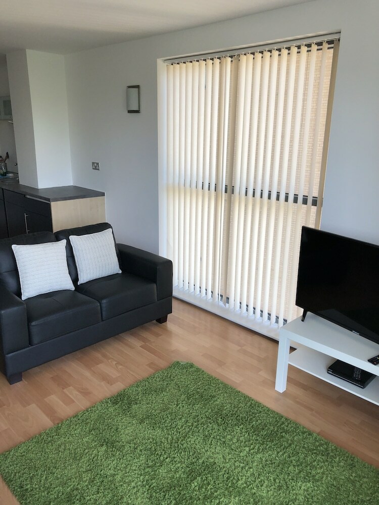 Halo Serviced Apartments-west One