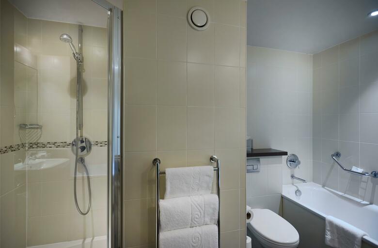Hotel Crowne Plaza London Ealing