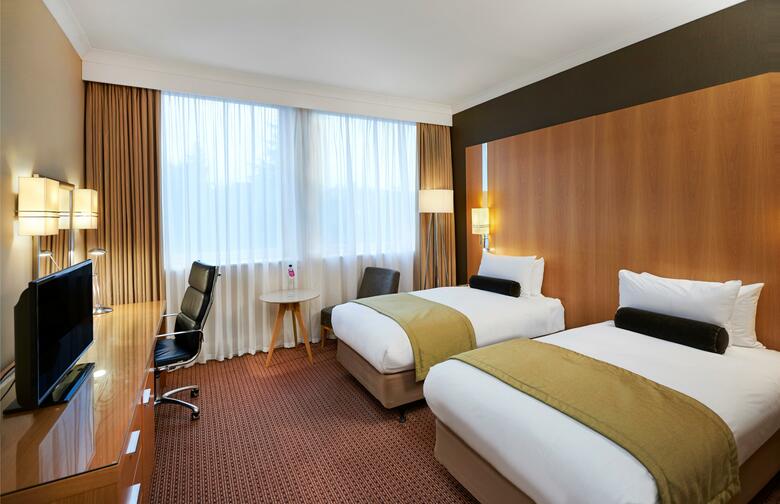 Hotel Crowne Plaza London Ealing