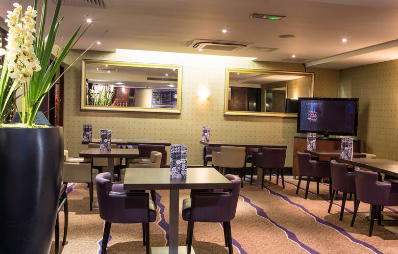 Hotel Crowne Plaza London Ealing