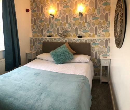 Hostal Four Seasons Guest House