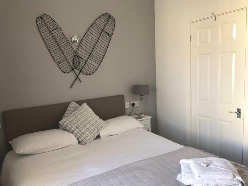 Hostal Four Seasons Guest House