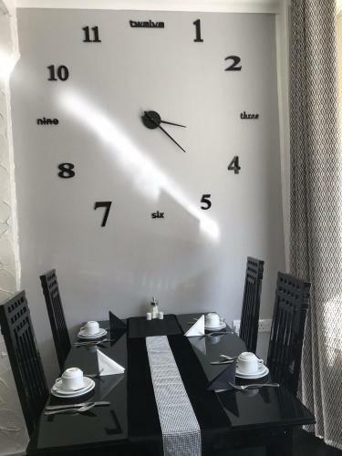 Hostal Four Seasons Guest House