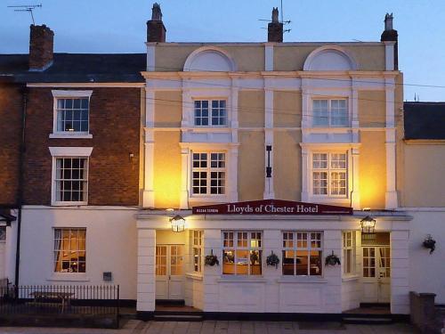Hostal Lloyds Of Chester