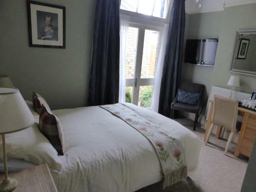 Bed & Breakfast Lynwood House