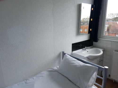 Hostal Boscombe Reef Hotel