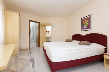 Hotel Pace