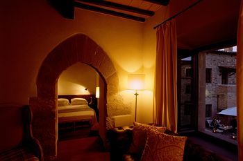 Hotel Castello Monastero