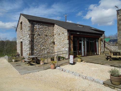 Bed & Breakfast Clerk Laithe Lodge