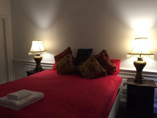 Posada Royal Mile Suites By The Castle