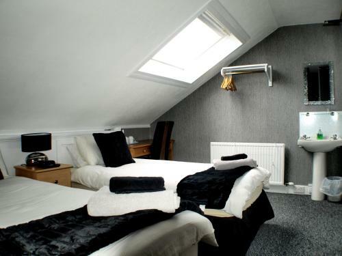 Hostal Vaila Guest House