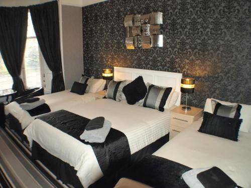 Hostal Vaila Guest House