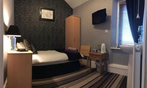 Hostal Vaila Guest House