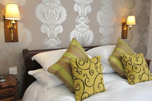 Royal Hotel By Greene King Inns