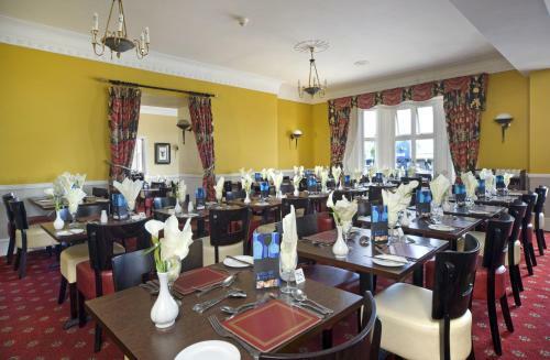The Carlton Hotel