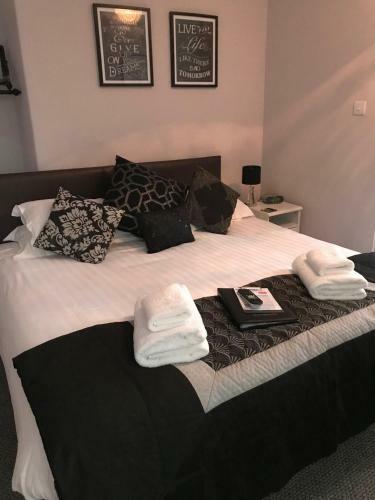 Hostal Rainbow Lodge Guest House