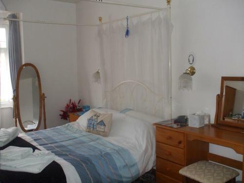 Hostal The Lyndsay Guest House