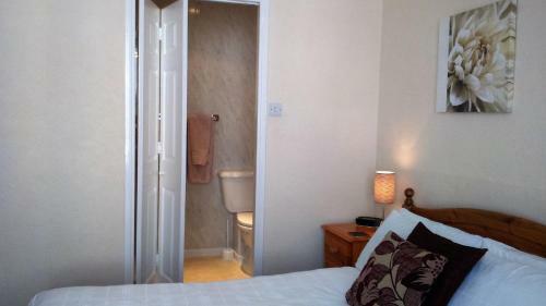 Hostal Fosters Guest House