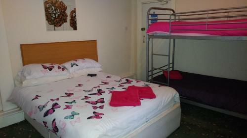 Hostal The Woodley Hotel