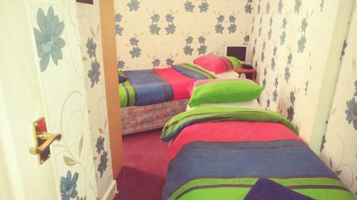 Hostal The Woodley Hotel