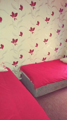 Hostal The Woodley Hotel