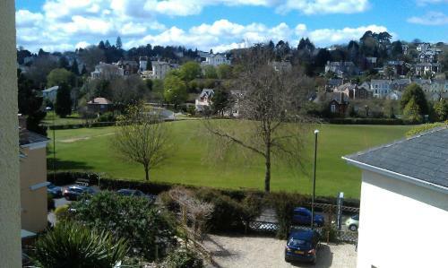Hostal Buckingham Lodge Guest House