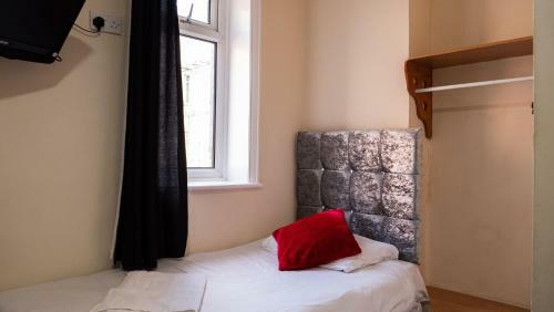 Hotel Just Roomz - By The Beach