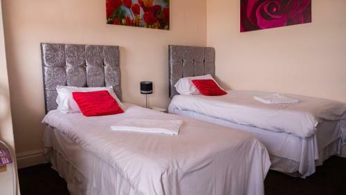 Hotel Just Roomz - By The Beach