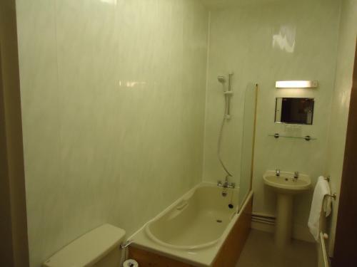 Abbey Court Hotel