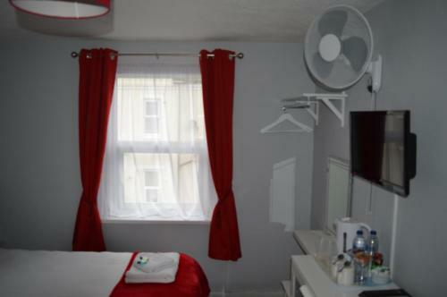 Hostal Brierley Guesthouse