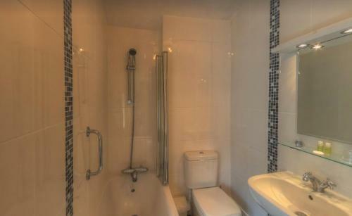 Hotel Kersbrook Guest Accommodation