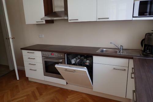 Apartment In City Center - Morassi
