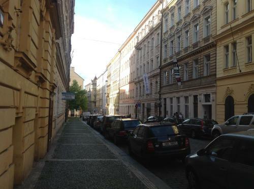 Holec Apartments