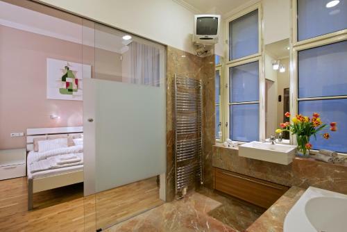 Holec Apartments
