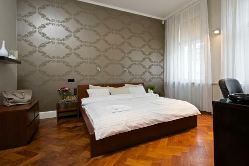 Holec Apartments