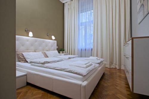 Holec Apartments