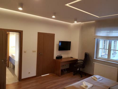 24w Apartments Rynek