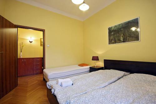 24w Apartments Rynek