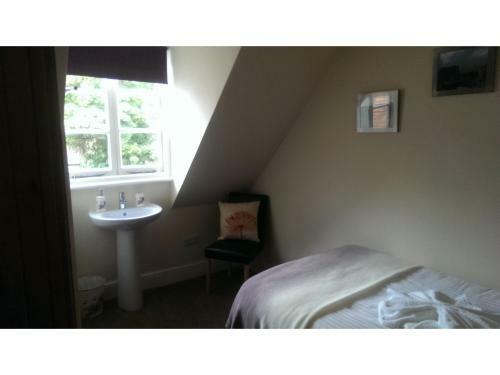 Hostal Tusker Lodge - Adults Only