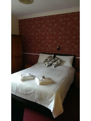 Hostal Tusker Lodge - Adults Only