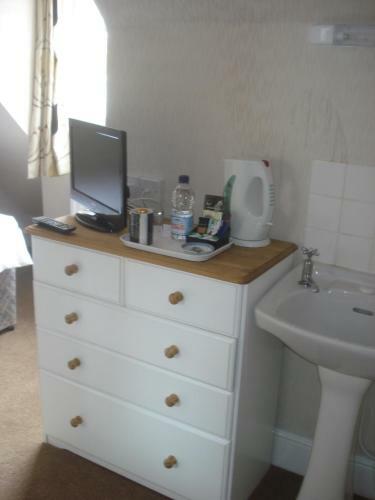 Hostal Tusker Lodge - Adults Only