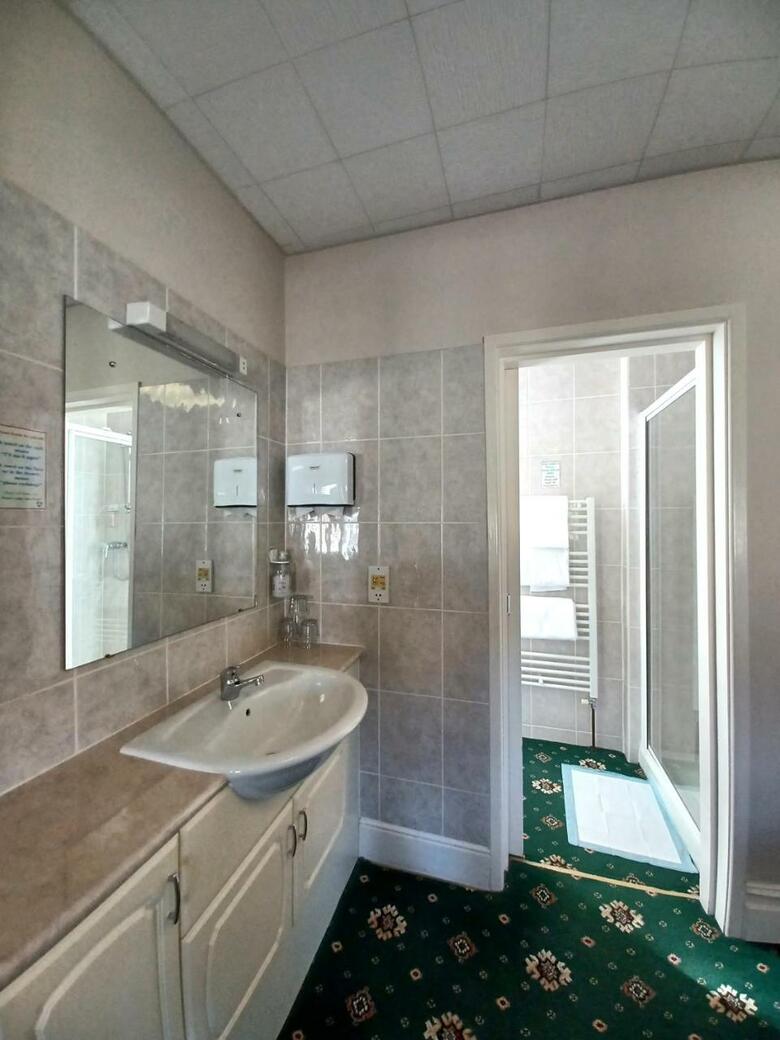Hostal Hunters Lodge Guest House
