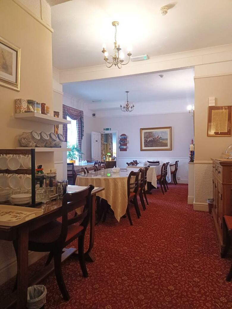 Hostal Hunters Lodge Guest House