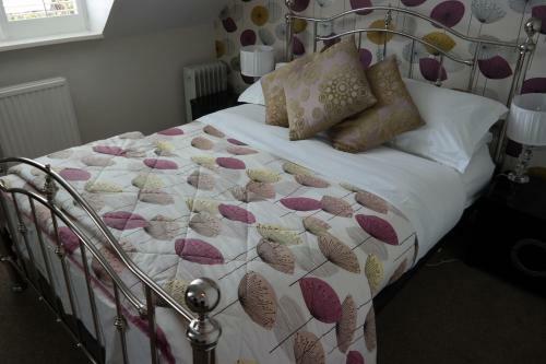 Hostal Lakeside Guest House