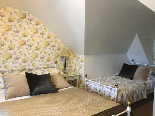 Hostal Lakeside Guest House